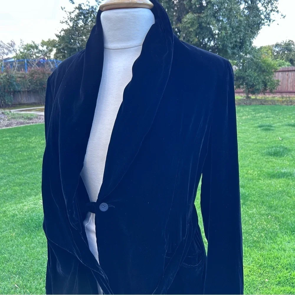 Donna Karan New York Essentials Silk Blend Black Velvet Belted Tie Wrap Coat